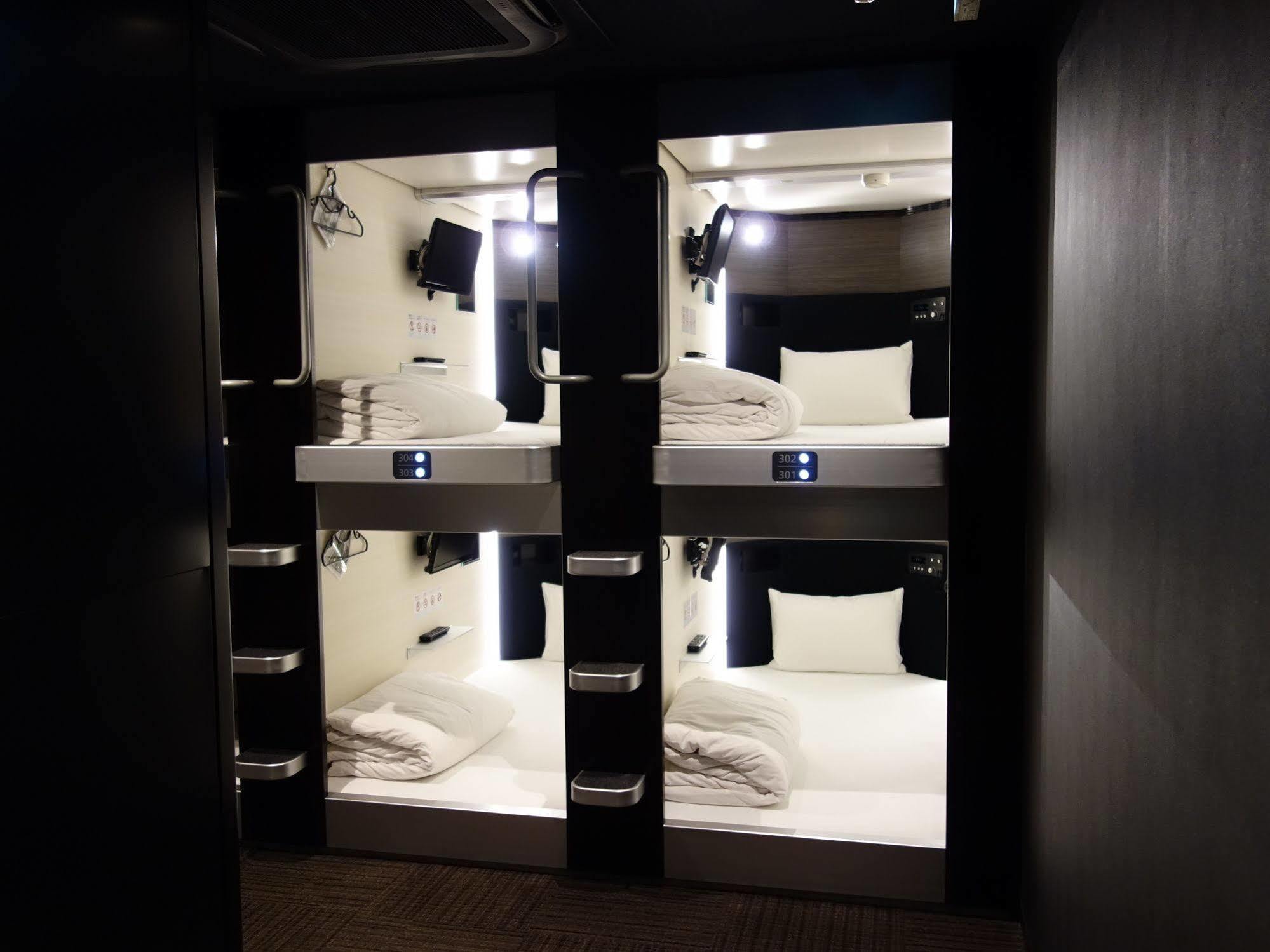 Kapselhotell Nihonbashi Muromachi Bay 2*